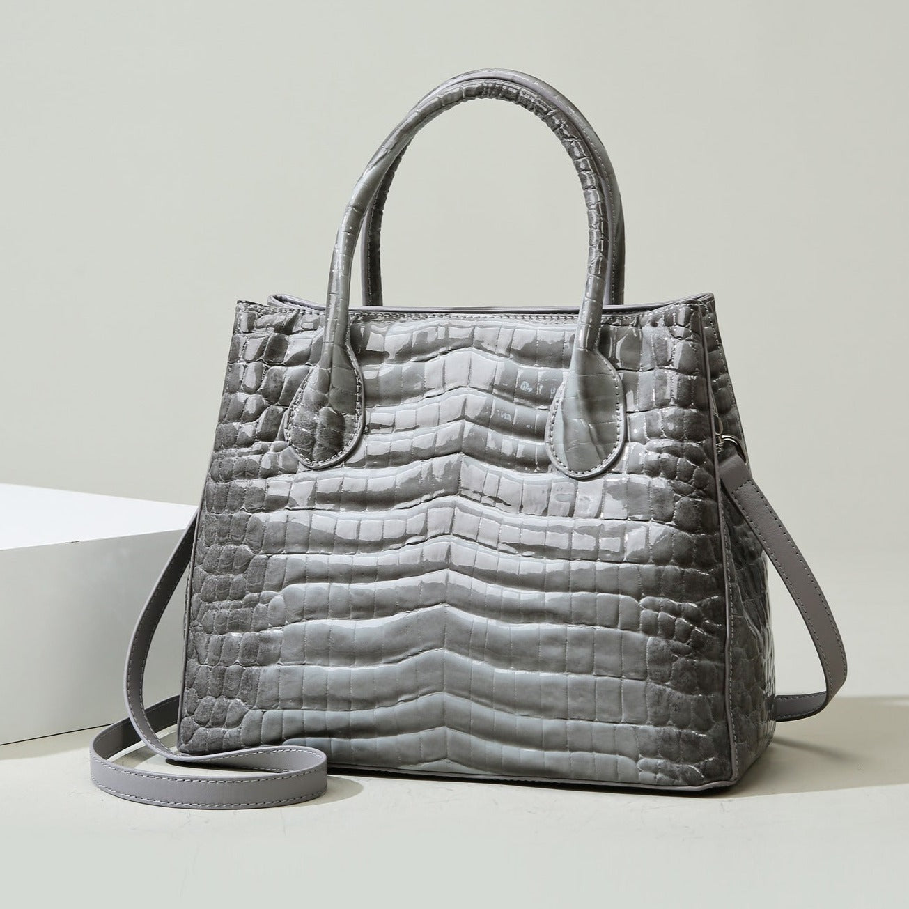 Bolso de mano con estampado de cocodrilo Antoinette